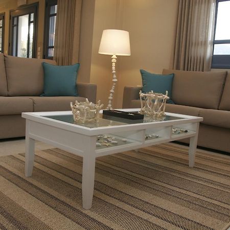 Boutique Hotel Iasmos Trizonía エクステリア 写真