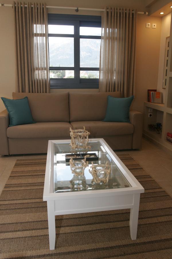 Boutique Hotel Iasmos Trizonía エクステリア 写真