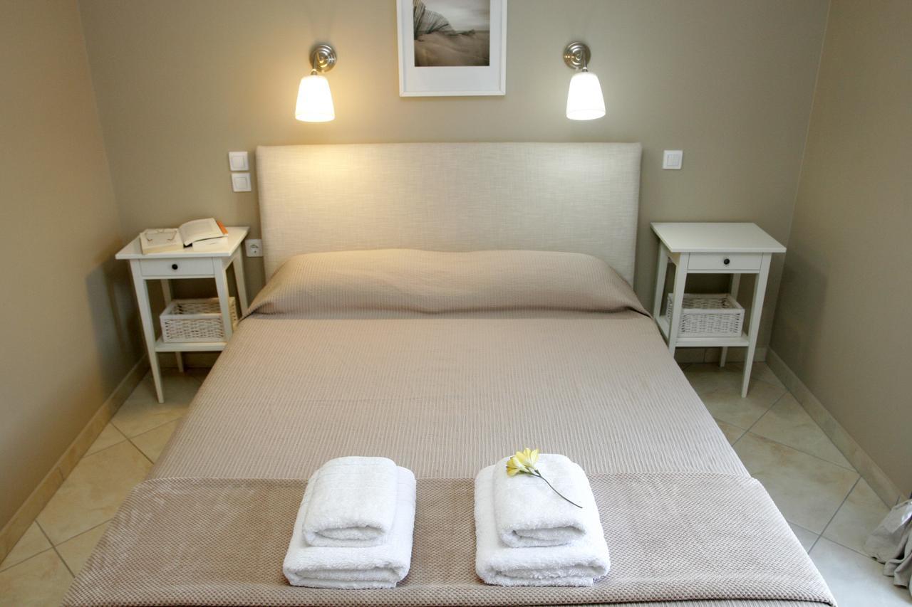 Boutique Hotel Iasmos Trizonía エクステリア 写真