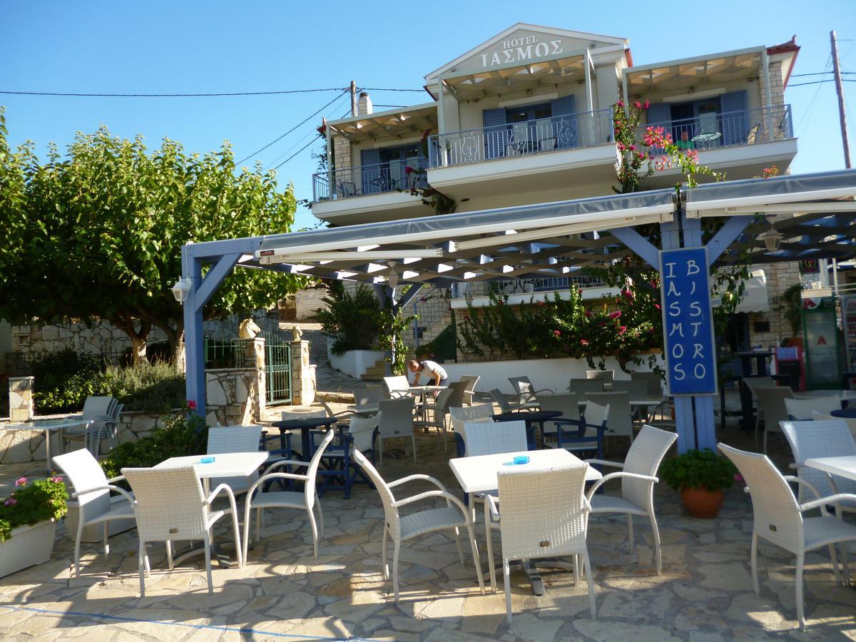 Boutique Hotel Iasmos Trizonía エクステリア 写真